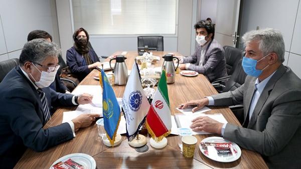 هیات تجاری قزاقستان به ریاست معاون وزیر تجارت به ایران سفر هیات تجاری قزاقستان به ریاست معاون وزیر تجارت به ایران سفر می کند