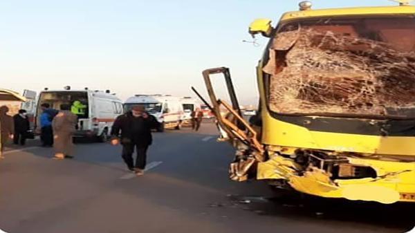 برخورد اتوبوس با مینی بوس 8 مصدوم برجای گذاشت
