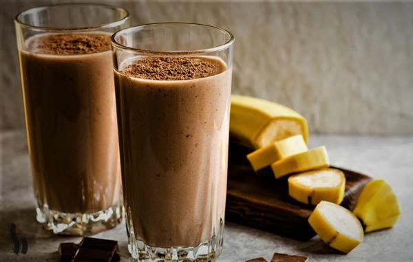 طرز تهیه اسموتی شکلاتی؛ خنک و دلچسب طرز تهیه اسموتی شکلاتی؛ خنک و دلچسب