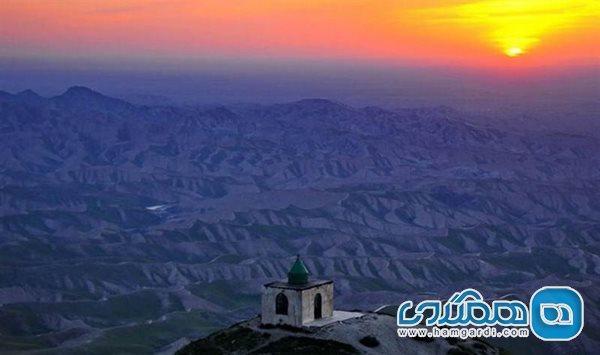 سنگ قبرهای اسرار آمیز قربانی می گیرند سنگ قبرهای اسرار آمیز قربانی می گیرند