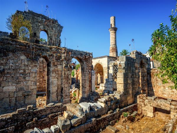 مسجد شاهزاده کورکوت آنتالیا، تلفیق هنر و تاریخ عثمانی